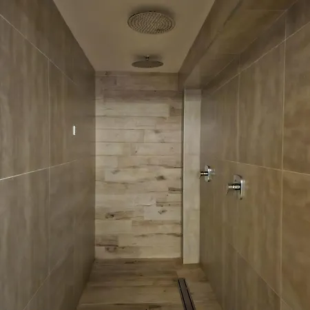 公寓 Ivkovic Milmari N16 *